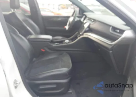 2023 Jeep Grand Cherokee L Altitude 4X4 z USA, uszkodzony, nr VIN 1C4RJKAG3P8743145